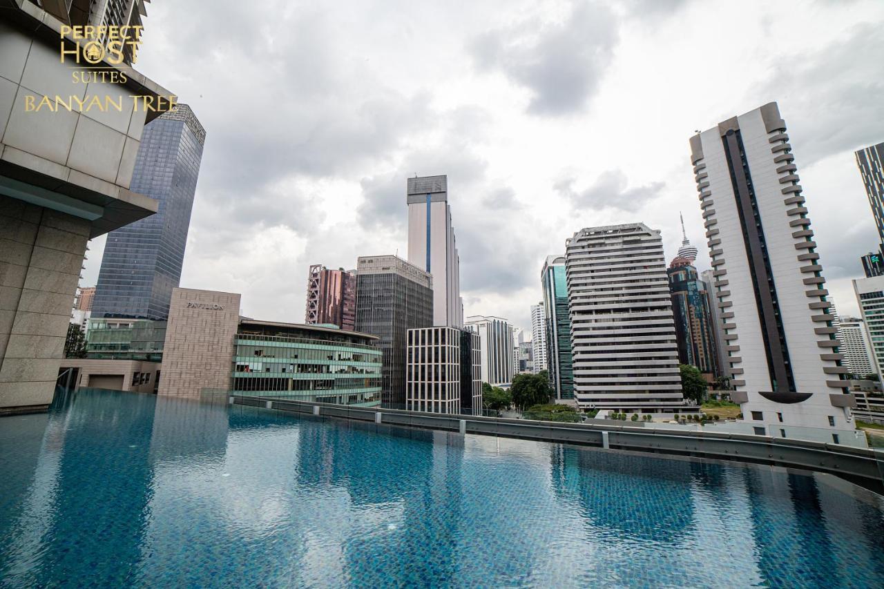 Ph Suites At Pavilion Bukit Bintang Kuala Lumpur Exterior photo The swimming pool at the 33rd floor of the hotel